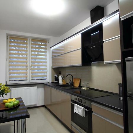 Apartament H&P Gold Appartement Warschau Buitenkant foto